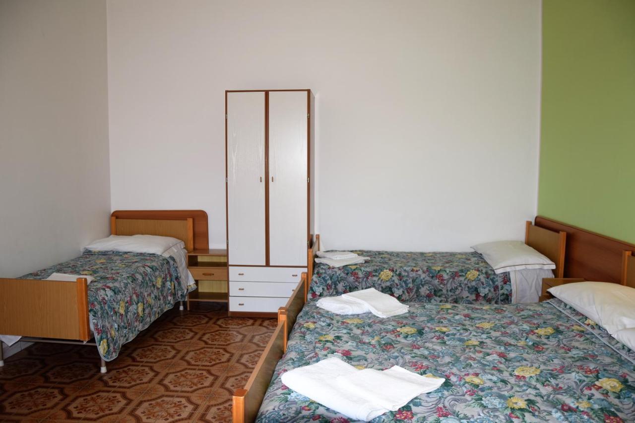 Hotel Ristorante Da Marco San Mauro Mare Kültér fotó