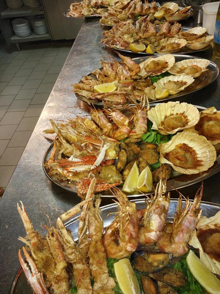 Hotel Ristorante Da Marco San Mauro Mare Kültér fotó